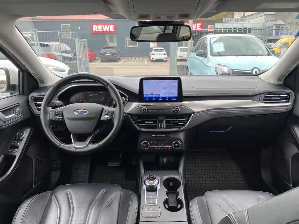 Ford Focus Active Vignale LED ACC HUD Navi Kam Pano 06/2020-photo-16