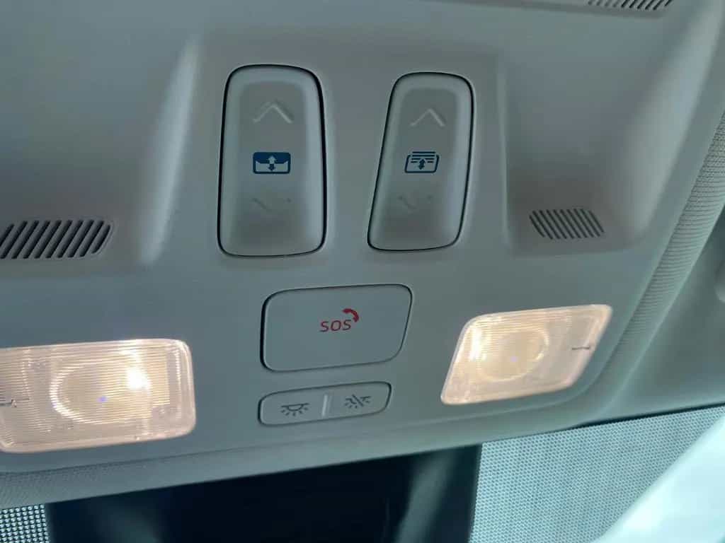 Ford Focus Active Vignale LED ACC HUD Navi Kam Pano 06/2020-photo-30