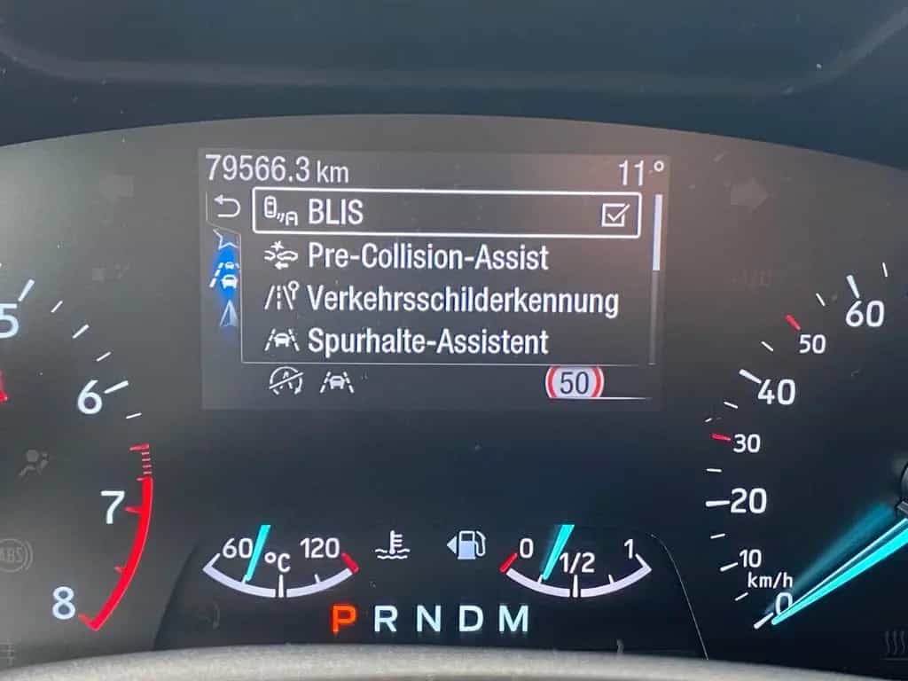 Ford Focus Active Vignale LED ACC HUD Navi Kam Pano 06/2020-photo-34