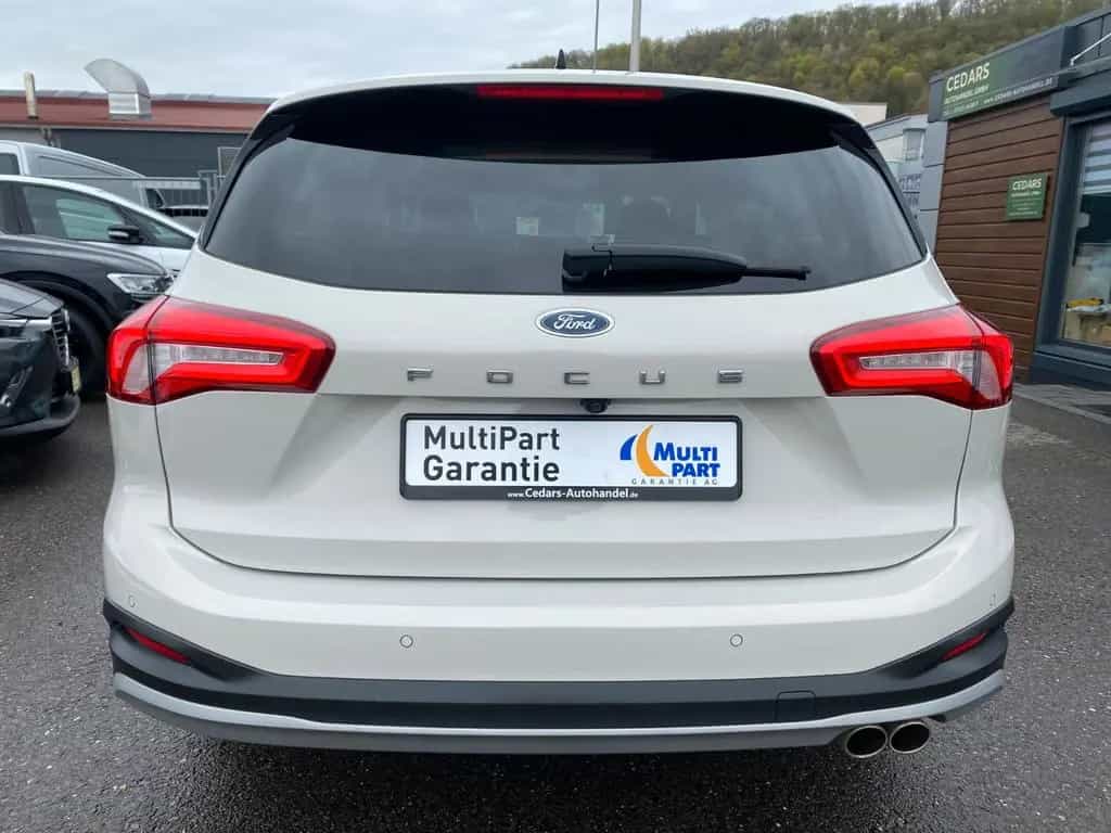 Ford Focus Active Vignale LED ACC HUD Navi Kam Pano 06/2020-photo-6