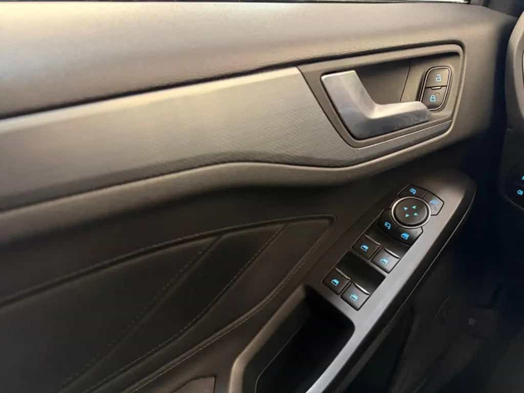 Ford Focus Active AUTOMATIK NAV LED AHK KAMERA ACC S 09/2019-photo-18