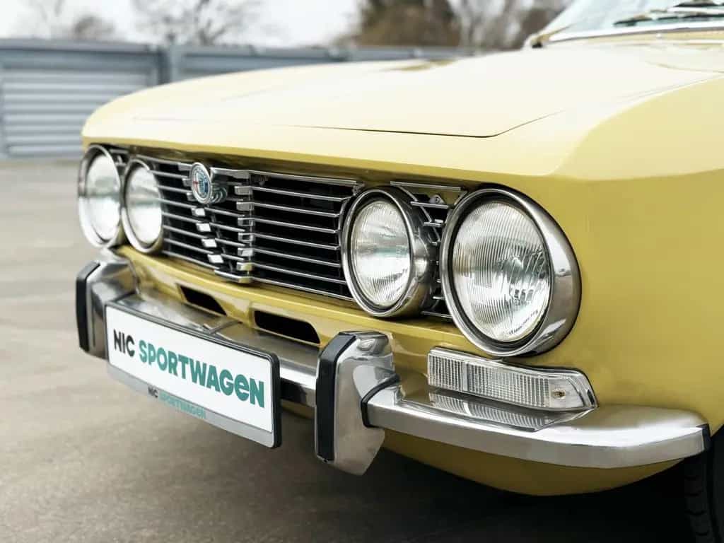 Alfa Romeo 2000 GT Veloce "Giallo Piper" (gelb) 07/1975-photo-3