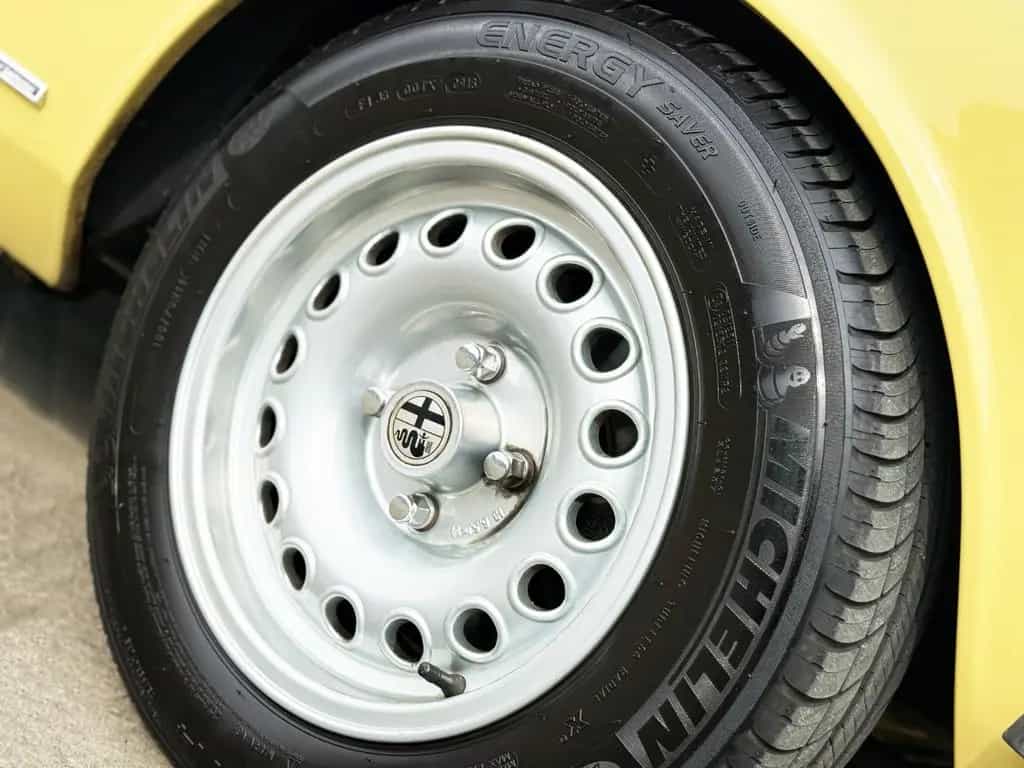 Alfa Romeo 2000 GT Veloce "Giallo Piper" (gelb) 07/1975-photo-8