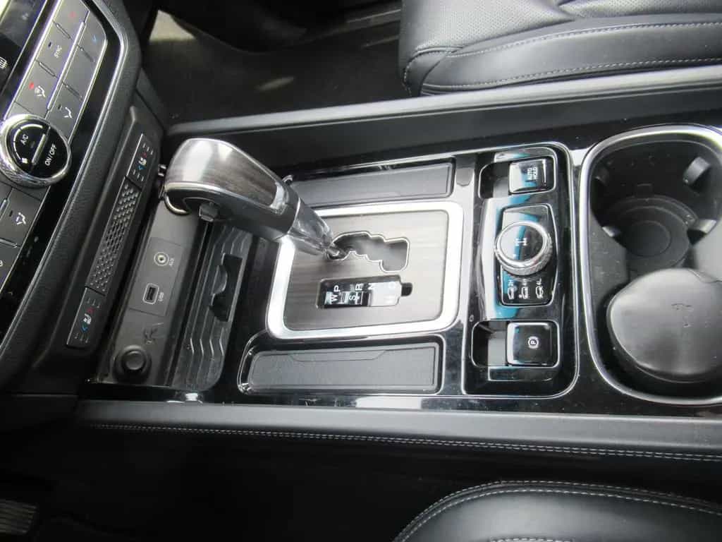 Ssangyong Rexton 2.2 Diesel e-XDi 220 Sapphire 4WD 06/2018-photo-16