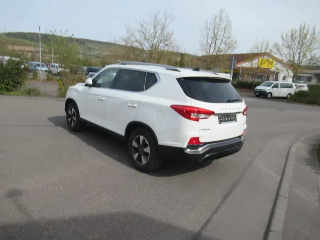Ssangyong Rexton 2.2 Diesel e-XDi 220 Sapphire 4WD 06/2018-photo-3
