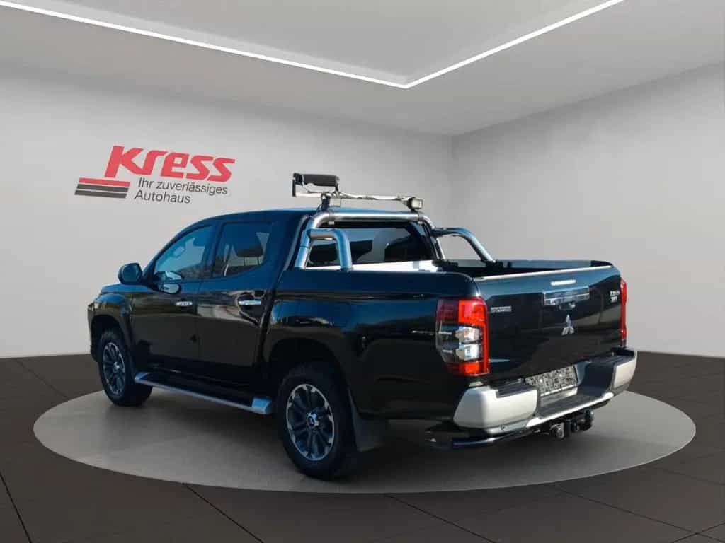 Mitsubishi L200 Do-Kabine Spirit 4WD AT neuer Motor 09/2019-photo-2