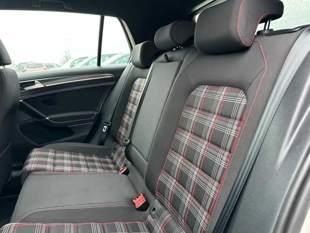 Volkswagen Golf 11/2019-photo-14