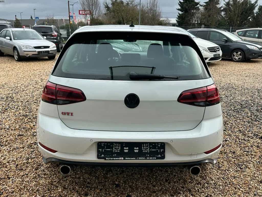 Volkswagen Golf 11/2019-photo-16