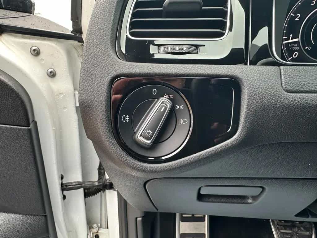 Volkswagen Golf 11/2019-photo-8