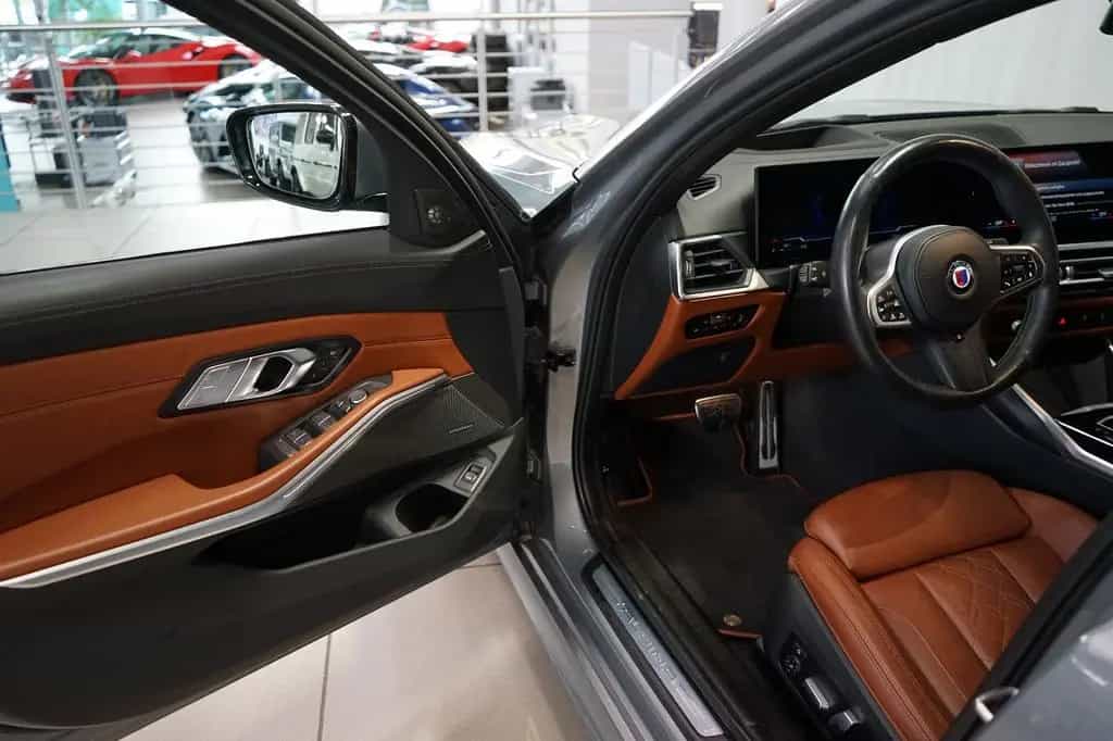 ALPINA D3 S Touring Merino+AHK+H/K+360°+Driv.Ass.Prof. 05/2023-photo-7