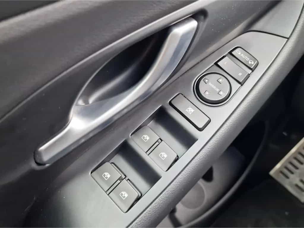 Hyundai i30 N-LINE 1.5 T-GDi (48V) *PANO*LED*CAM*CARPLAY 01/2021-photo-12