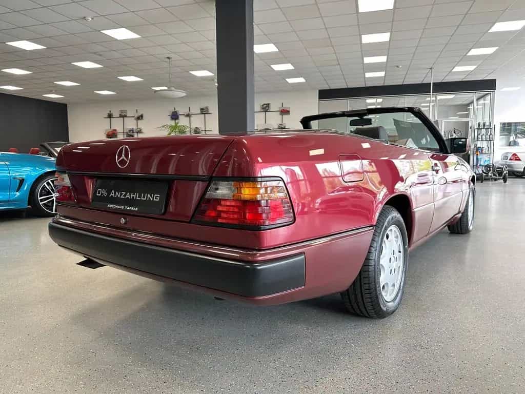Mercedes-Benz 300 CE 24V Cabrio|Historie|Deutsch|Holz|Sheft 04/1993-photo-8