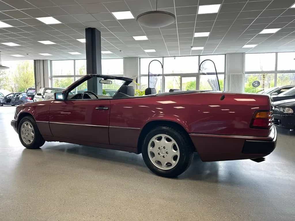 Mercedes-Benz 300 CE 24V Cabrio|Historie|Deutsch|Holz|Sheft 04/1993-photo-10