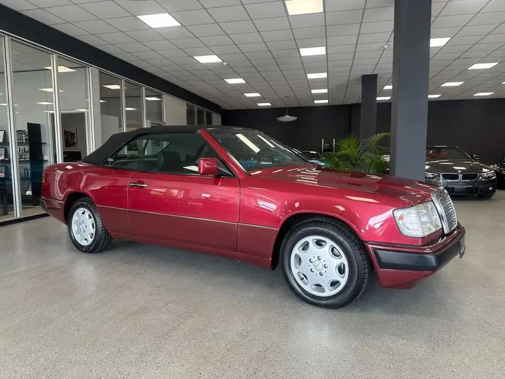 Mercedes-Benz 300 CE 24V Cabrio|Historie|Deutsch|Holz|Sheft 04/1993-photo-38