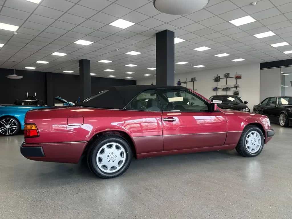 Mercedes-Benz 300 CE 24V Cabrio|Historie|Deutsch|Holz|Sheft 04/1993-photo-39