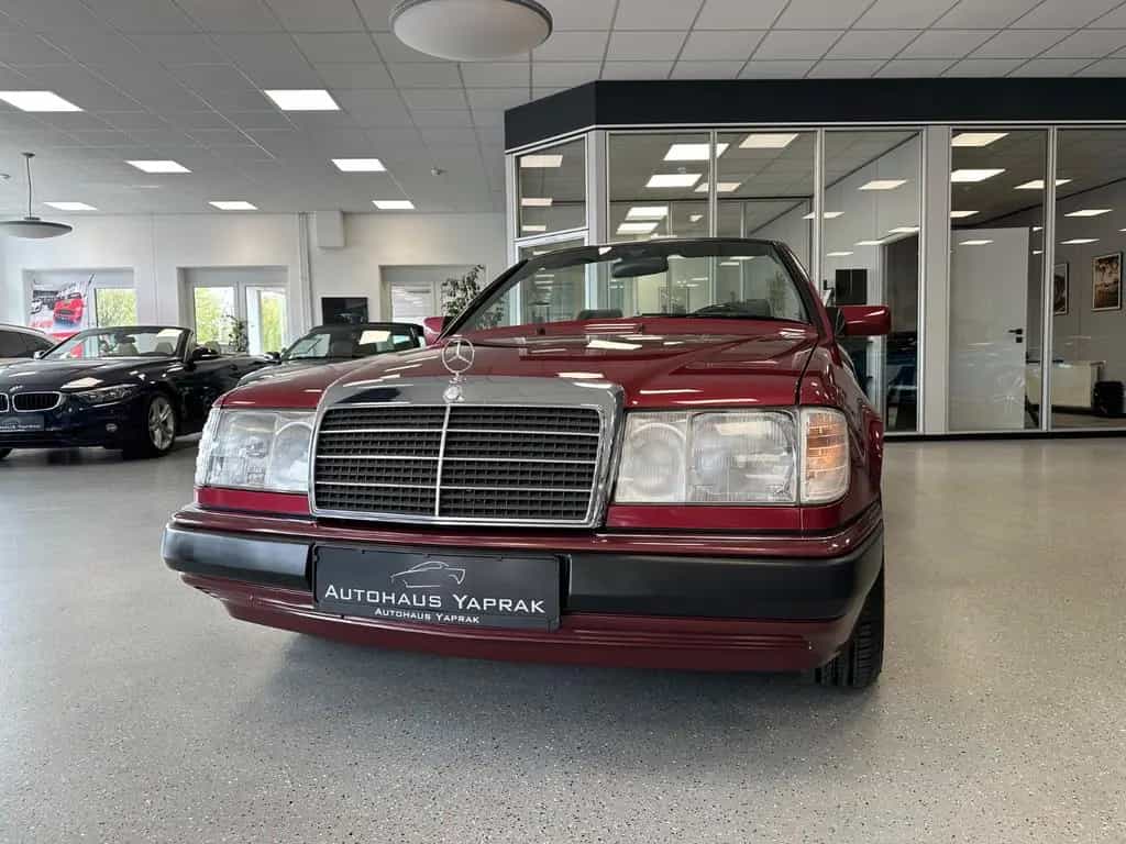 Mercedes-Benz 300 CE 24V Cabrio|Historie|Deutsch|Holz|Sheft 04/1993-photo-3
