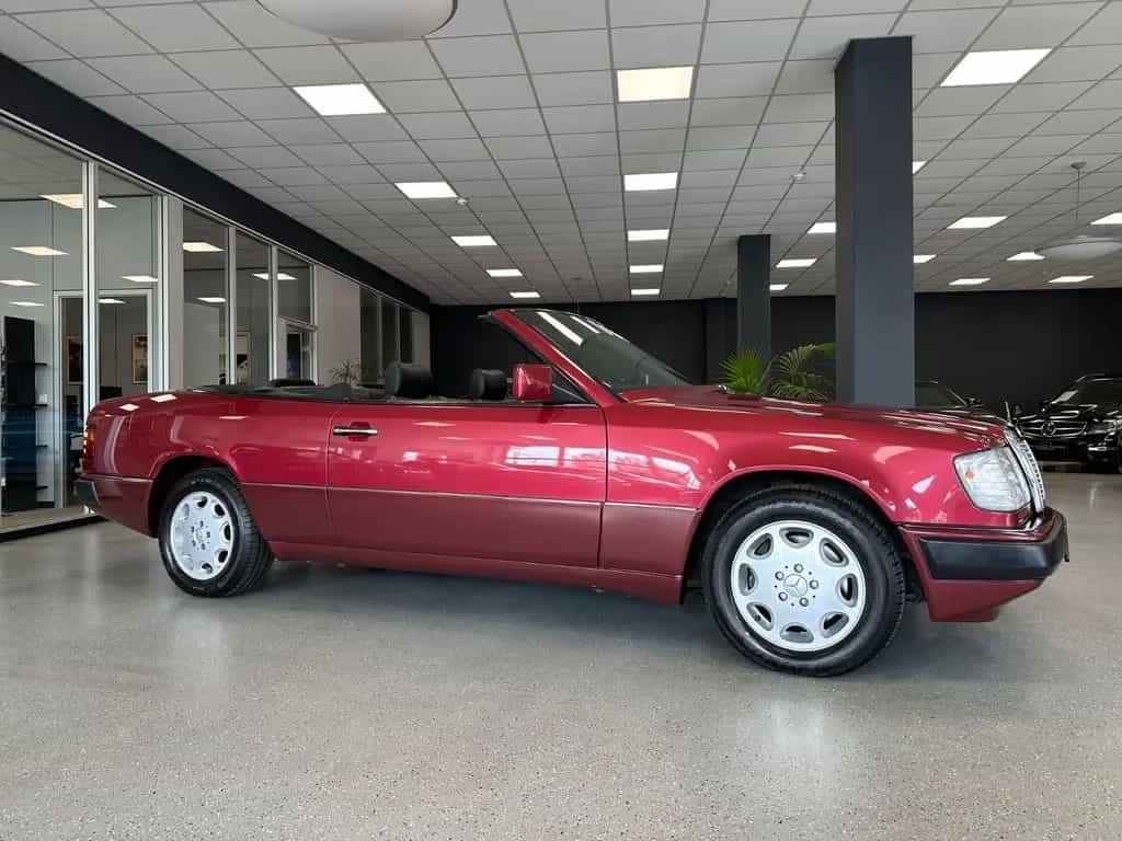 Mercedes-Benz 300 CE 24V Cabrio|Historie|Deutsch|Holz|Sheft 04/1993-photo-5