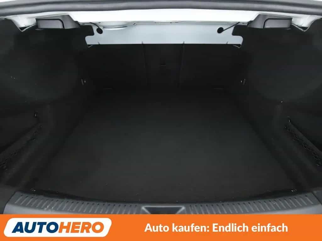 Mercedes-Benz A 35 AMG 4Matic Aut.*NAV*LED*TEMP*CAM*PDC*SHZ* 07/2020-photo-17