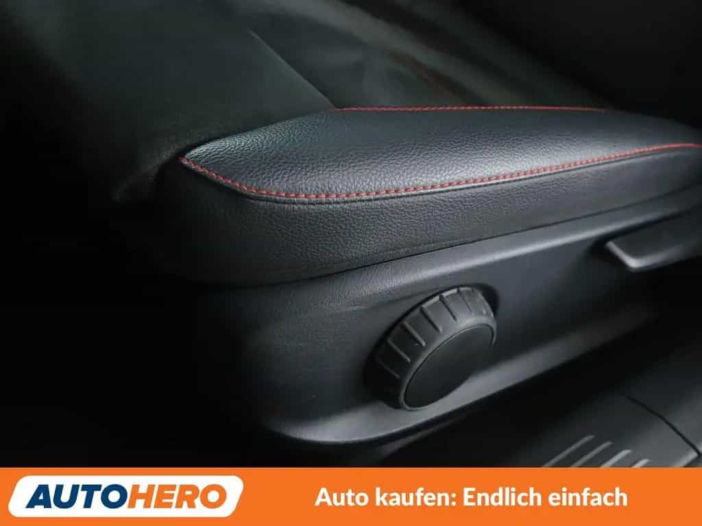 Mercedes-Benz A 35 AMG 4Matic Aut.*NAV*LED*TEMP*CAM*PDC*SHZ* 07/2020-photo-29