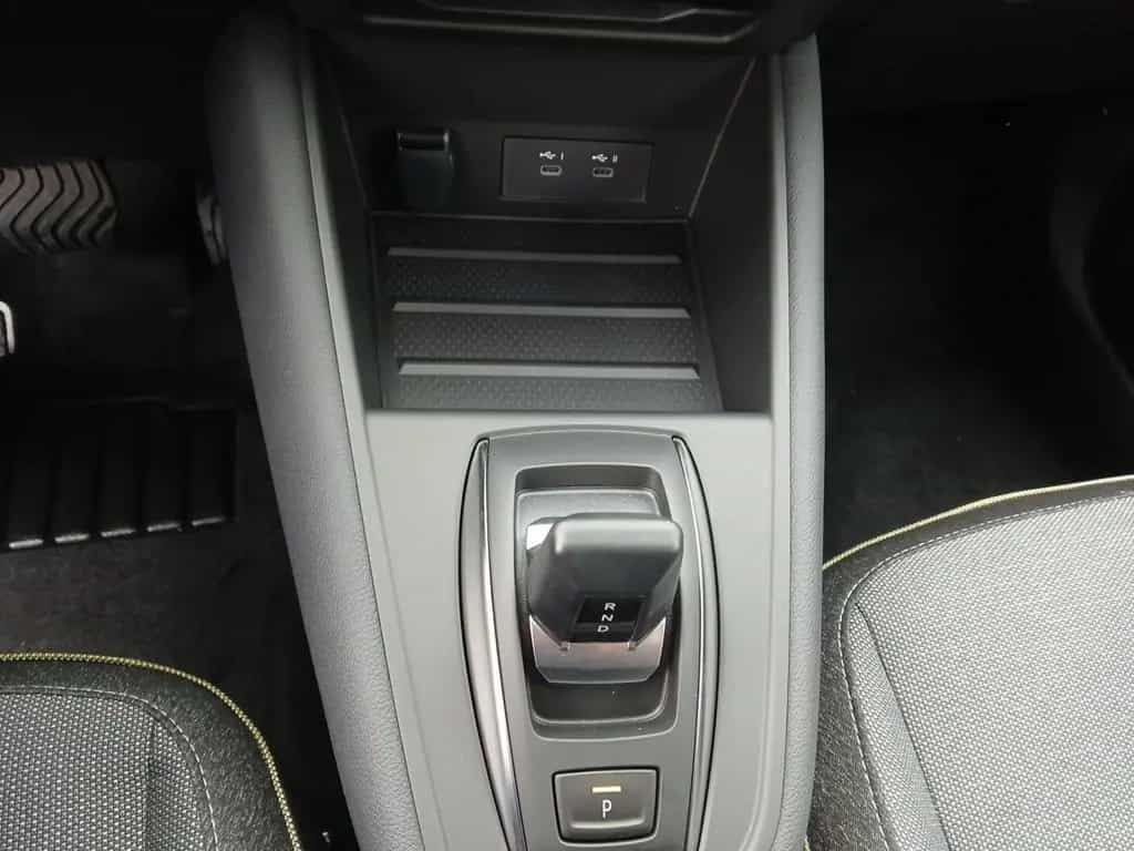 Renault Symbioz Techno Mild Hybrid 140 EDC 04/2026-photo-12