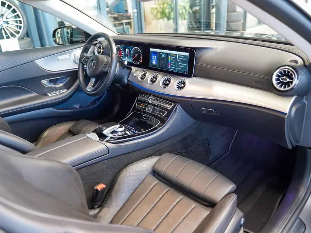 Mercedes-Benz E-Class 400 4MATIC Cabriolet Sitzklima Burmester DISTR 12/2017-photo-10