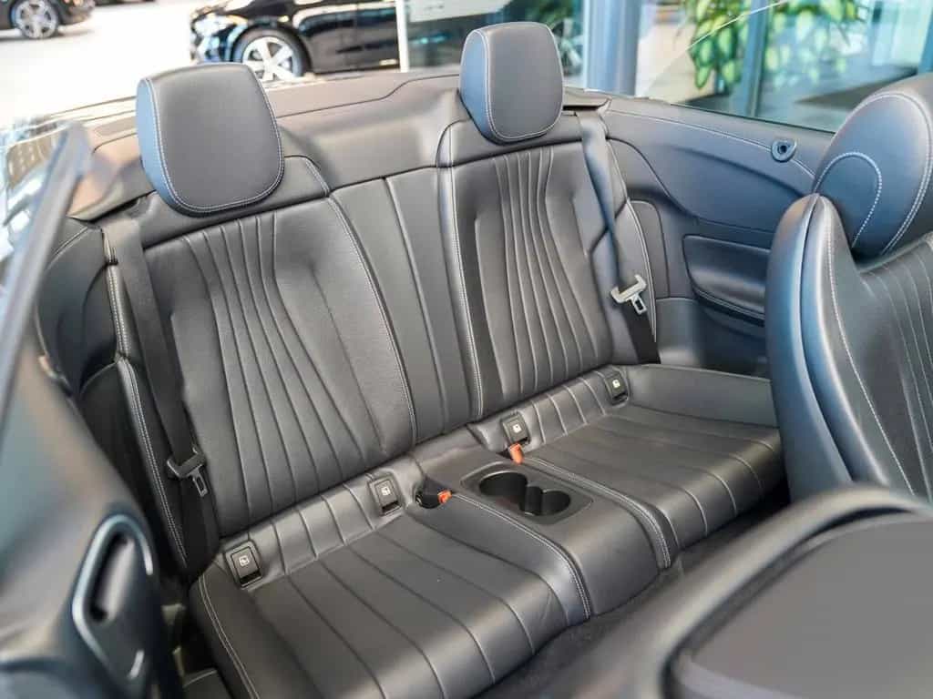 Mercedes-Benz E-Class 400 4MATIC Cabriolet Sitzklima Burmester DISTR 12/2017-photo-13