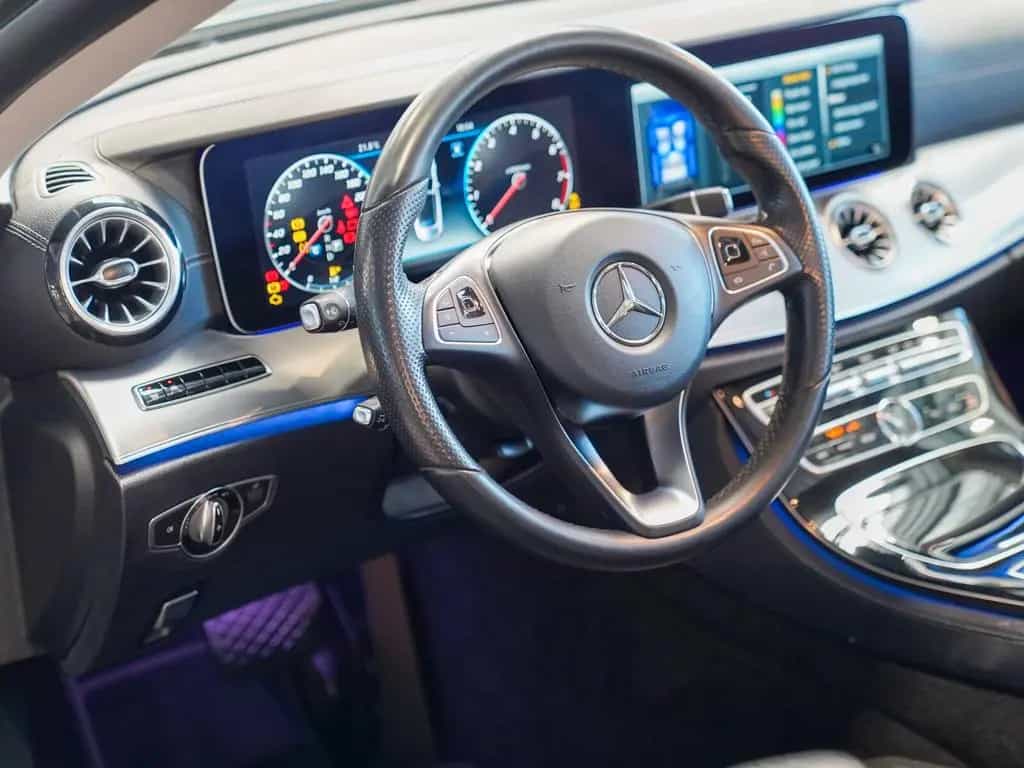 Mercedes-Benz E-Class 400 4MATIC Cabriolet Sitzklima Burmester DISTR 12/2017-photo-16