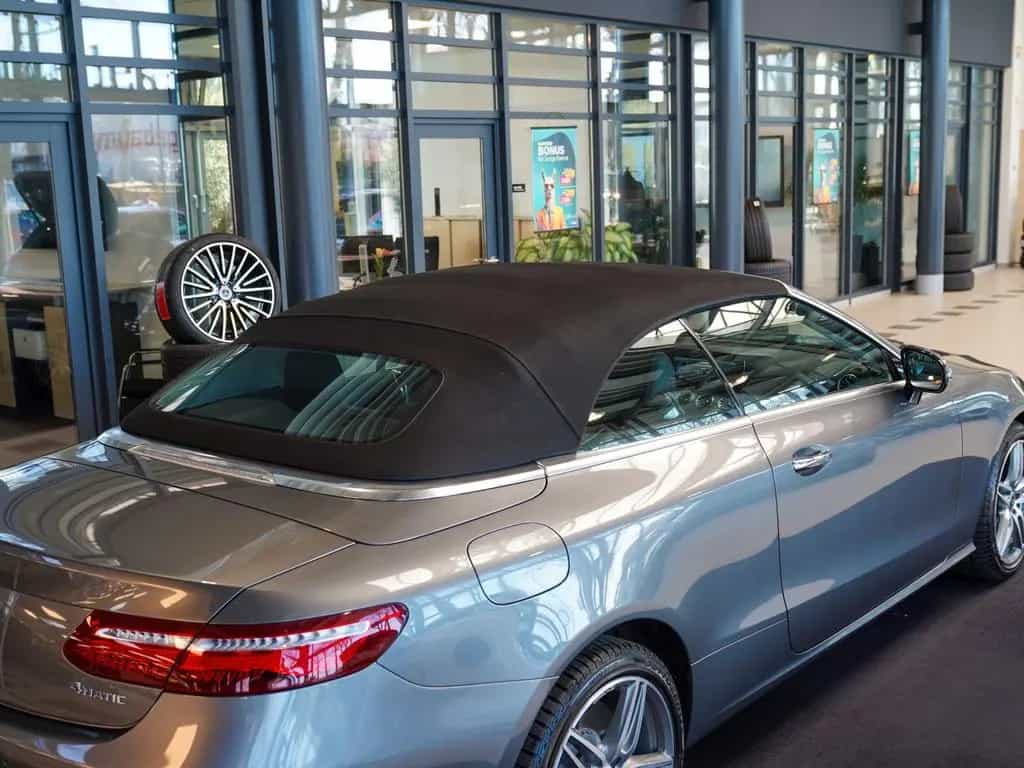 Mercedes-Benz E-Class 400 4MATIC Cabriolet Sitzklima Burmester DISTR 12/2017-photo-4