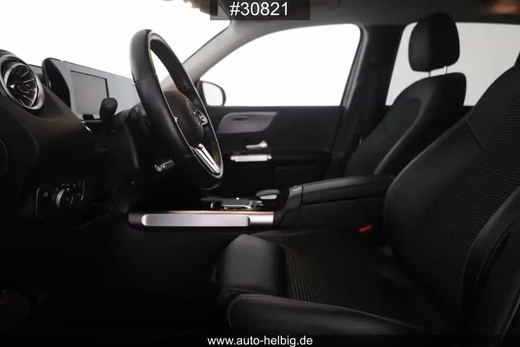 Mercedes-Benz GLB 200 d Progressive #AHK#Navi#GRA#Leder# 12/2021-photo-11