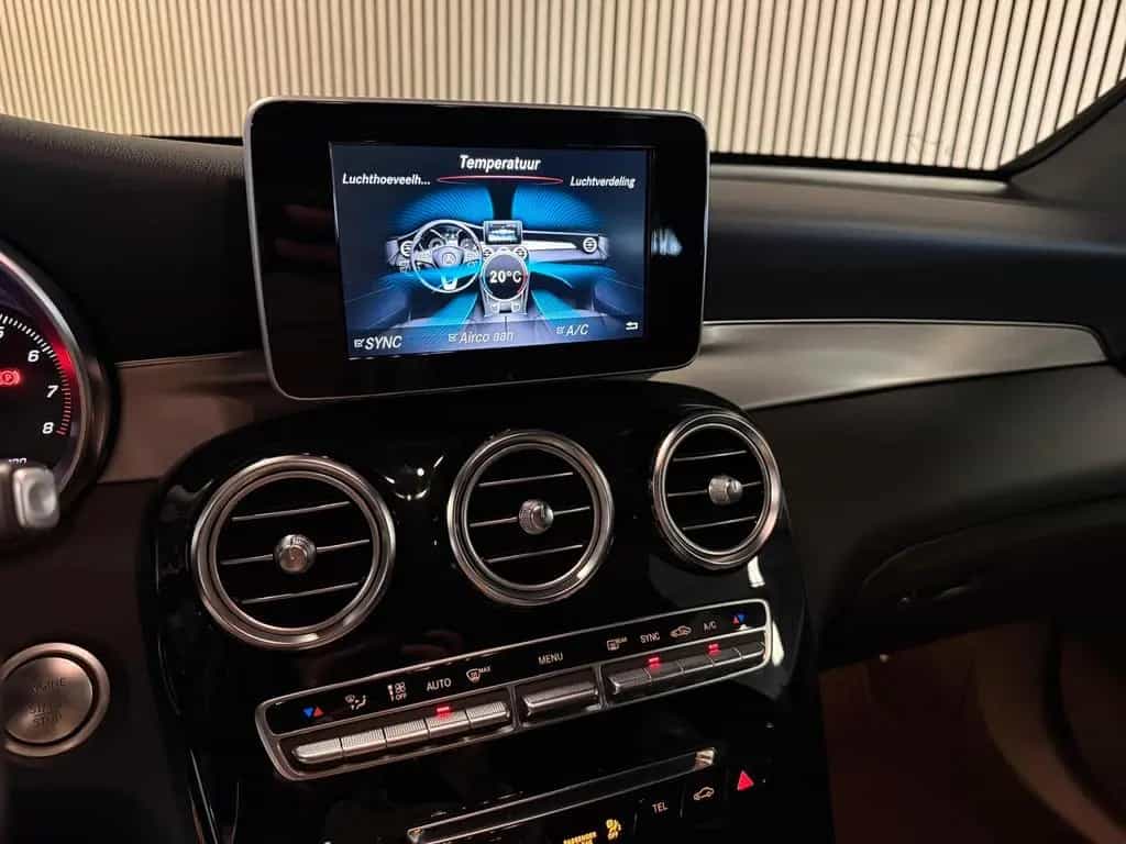 Mercedes-Benz GLC-Class Coupe 4Matic AMG-HU-MEMORY-SOUND 04/2019-photo-21