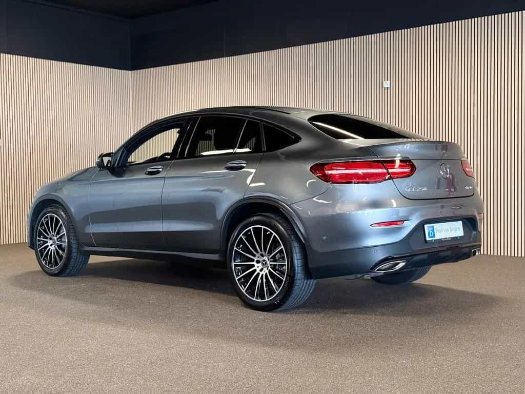 Mercedes-Benz GLC-Class Coupe 4Matic AMG-HU-MEMORY-SOUND 04/2019-photo-5