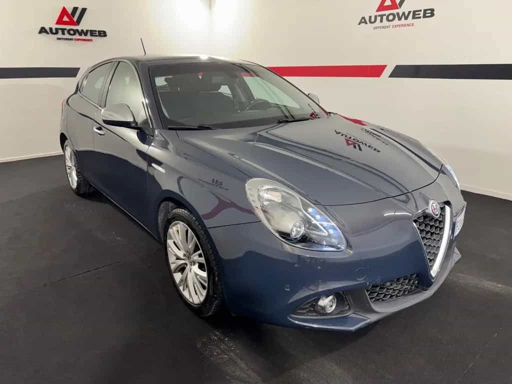 Alfa Romeo Giulietta 1.6 JTDm TCT 120 CV Super 03/2016-photo-2