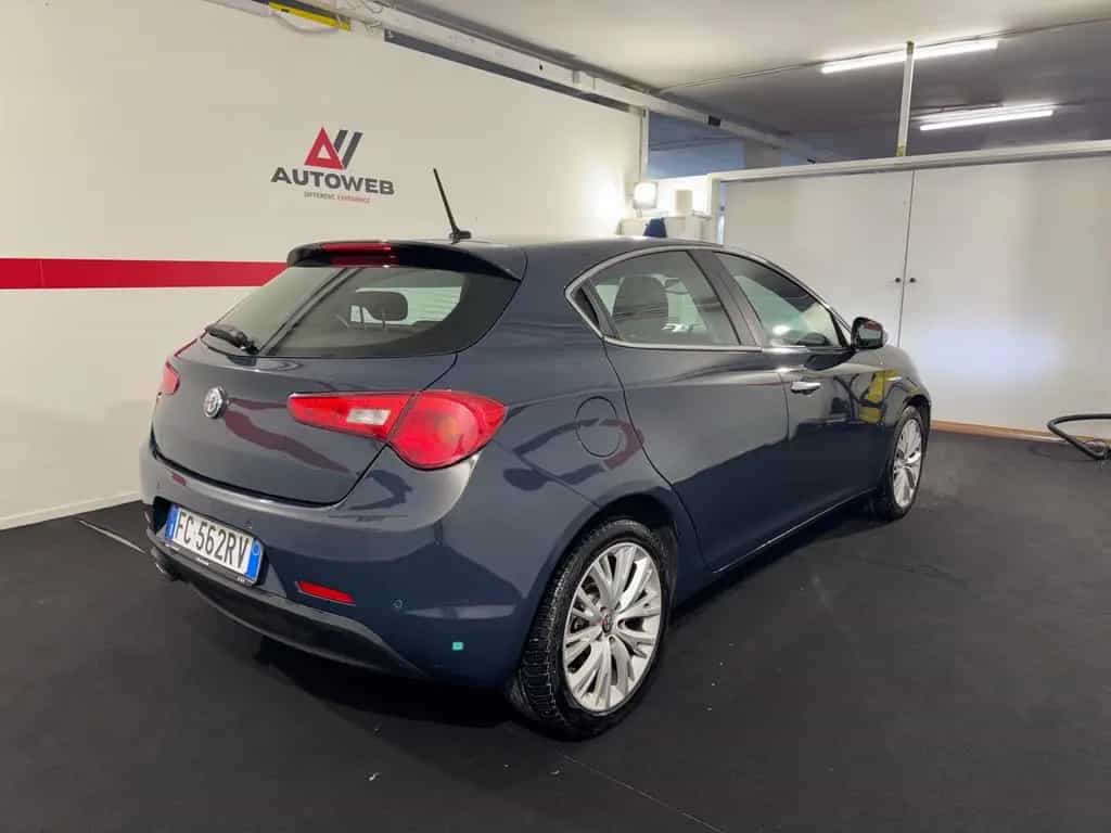 Alfa Romeo Giulietta 1.6 JTDm TCT 120 CV Super 03/2016-photo-3