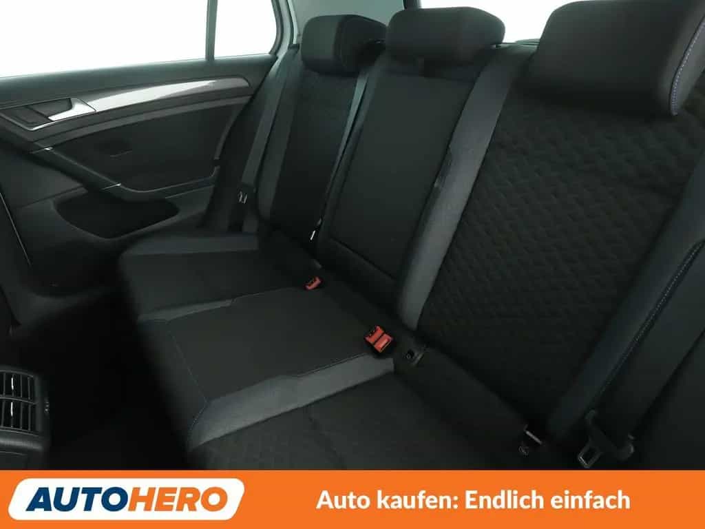Volkswagen Golf VII 1.6 TDI Join Aut.*NAVI*ACC*CAM*PDC*SHZ* 01/2019-photo-13