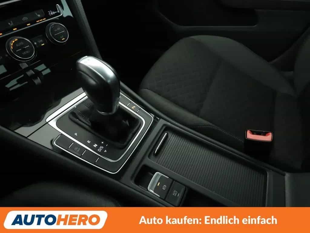 Volkswagen Golf VII 1.6 TDI Join Aut.*NAVI*ACC*CAM*PDC*SHZ* 01/2019-photo-24