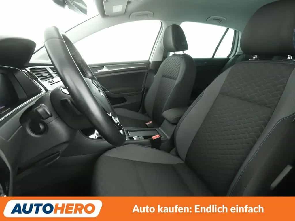 Volkswagen Golf VII 1.6 TDI Join Aut.*NAVI*ACC*CAM*PDC*SHZ* 01/2019-photo-9