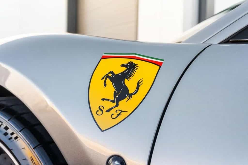 Ferrari F8 Tributo - Grigio Libano - Tailor Made - 250 L 11/2021-photo-43