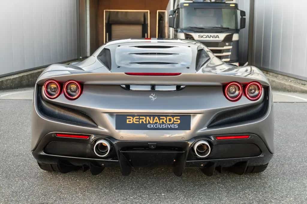 Ferrari F8 Tributo - Grigio Libano - Tailor Made - 250 L 11/2021-photo-47