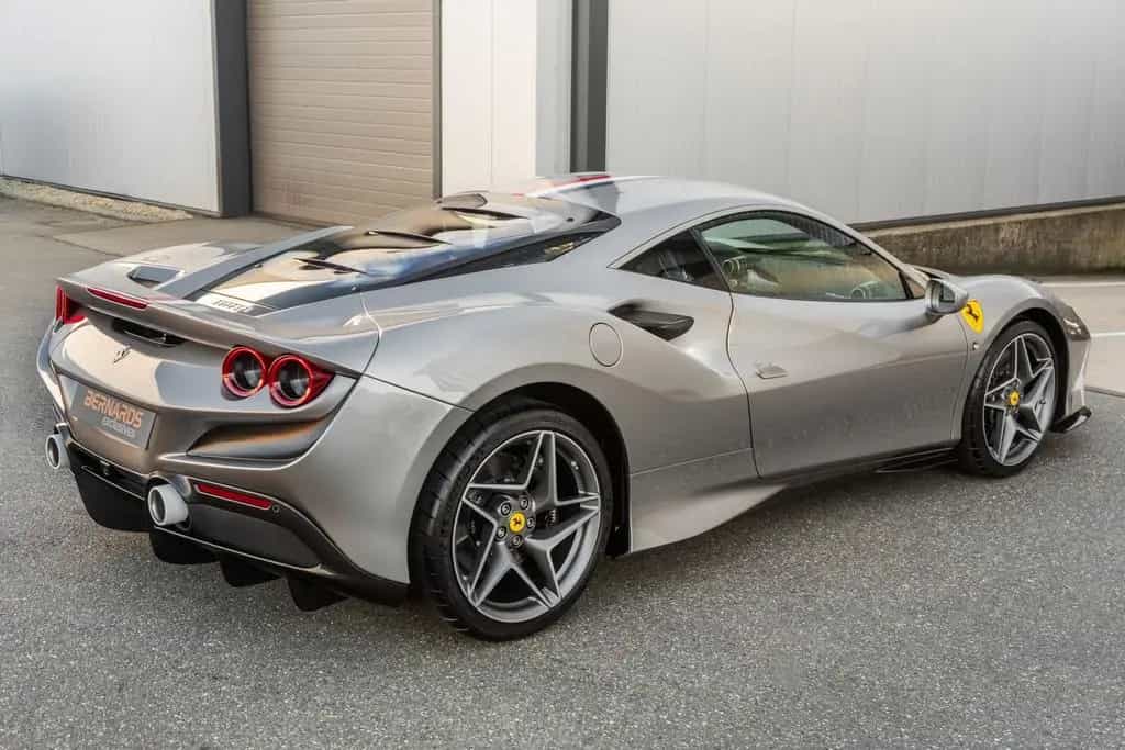 Ferrari F8 Tributo - Grigio Libano - Tailor Made - 250 L 11/2021-photo-48