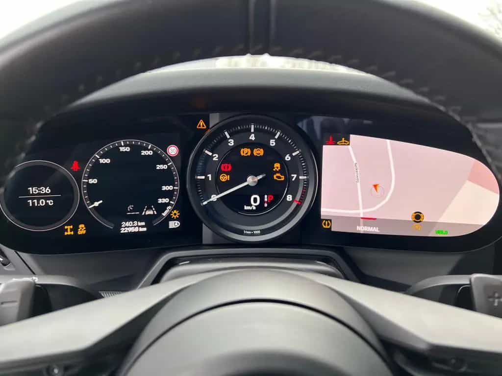 Porsche 992 911 Carrera Cabriolet 4S PDK*SPORT-AGA*CHRON 04/2020-photo-16