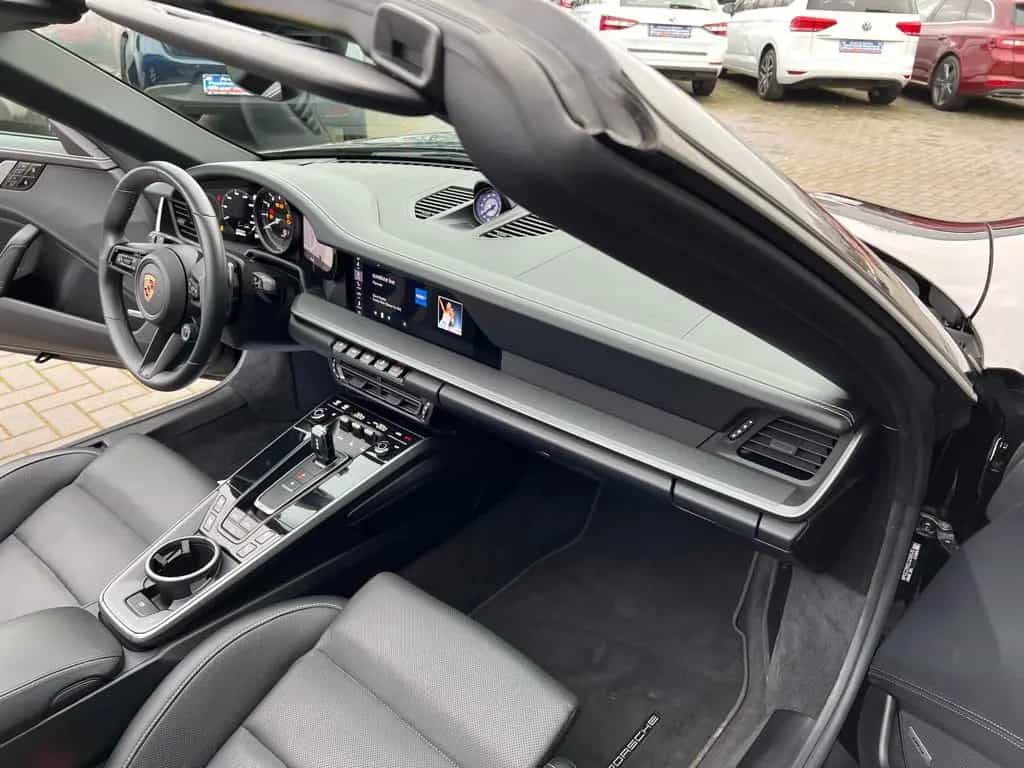Porsche 992 911 Carrera Cabriolet 4S PDK*SPORT-AGA*CHRON 04/2020-photo-21
