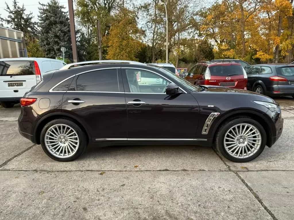 Infiniti FX 30d V6 AWD GT*TOP*TUV NEU*LEDER*SHZ* 01/2011-photo-6