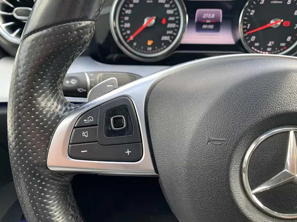 Mercedes-Benz E 400 E400 4M AMG-Line Coupe MB-Scheckheft+Pano+Burm 07/2018-photo-16