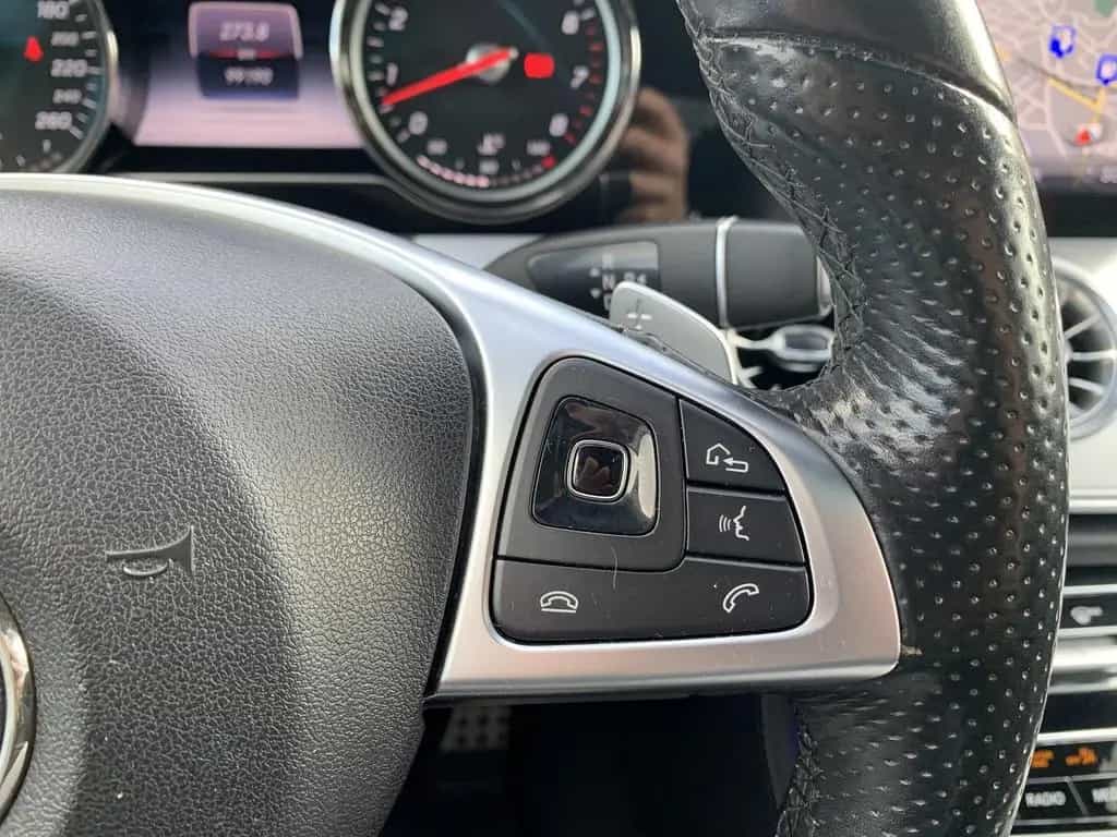 Mercedes-Benz E 400 E400 4M AMG-Line Coupe MB-Scheckheft+Pano+Burm 07/2018-photo-17
