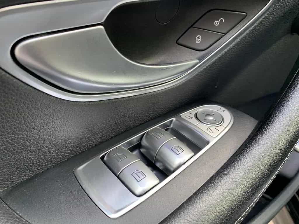 Mercedes-Benz E 400 E400 4M AMG-Line Coupe MB-Scheckheft+Pano+Burm 07/2018-photo-28