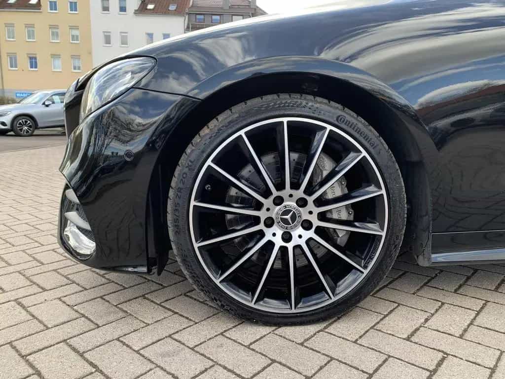 Mercedes-Benz E 400 E400 4M AMG-Line Coupe MB-Scheckheft+Pano+Burm 07/2018-photo-29