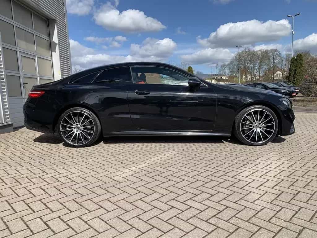 Mercedes-Benz E 400 E400 4M AMG-Line Coupe MB-Scheckheft+Pano+Burm 07/2018-photo-3