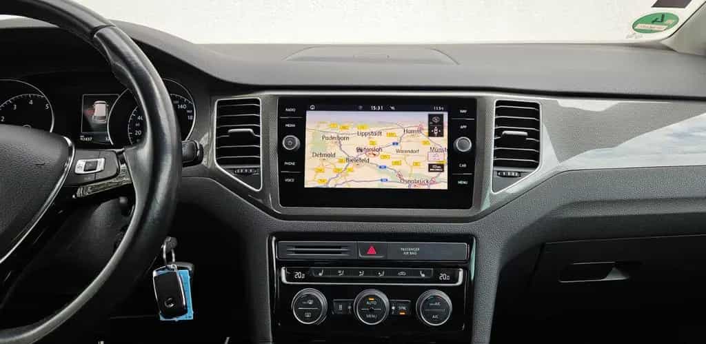 Volkswagen Golf 7 1,5 TSI Sportsvan Join AHK*NAVI*STHZ*CAM 11/2018-photo-4