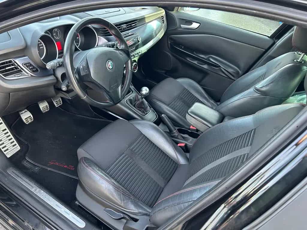Alfa Romeo Giulietta Turismo 1.4 Leder Euro 5 10/2010-photo-12