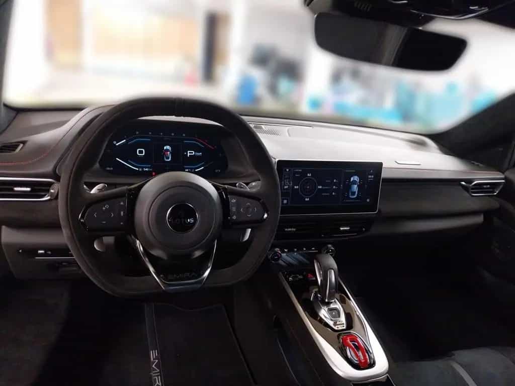 Lotus Emira Limited Navi LED Kamera PDC LM Tempo ACC+L 11/2025-photo-10